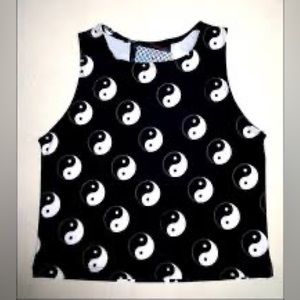 Omighty Yin Yang Crop